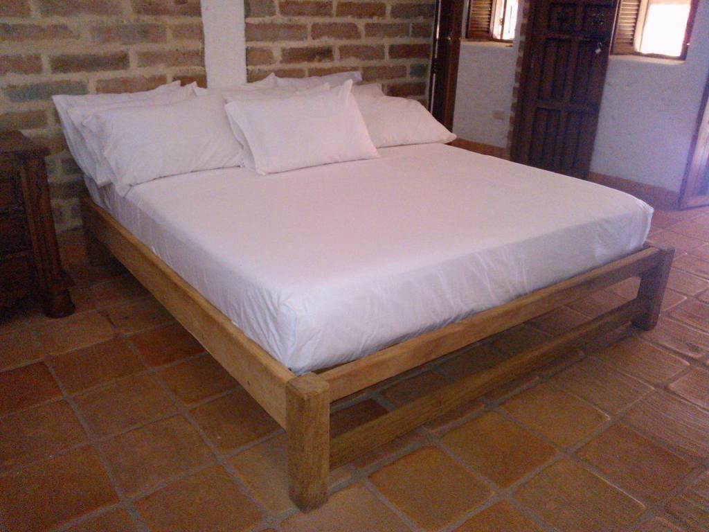 Hotel Santa Barbara Colonial - Santa Fe De Antioquia Ruang foto
