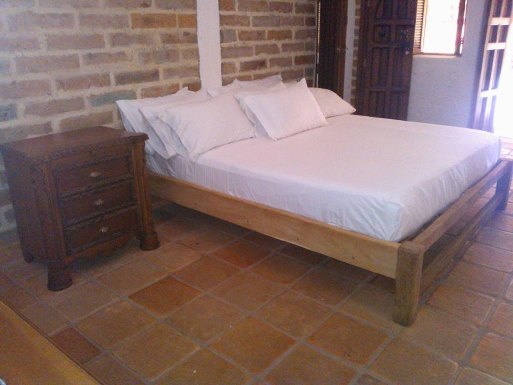 Hotel Santa Barbara Colonial - Santa Fe De Antioquia Ruang foto