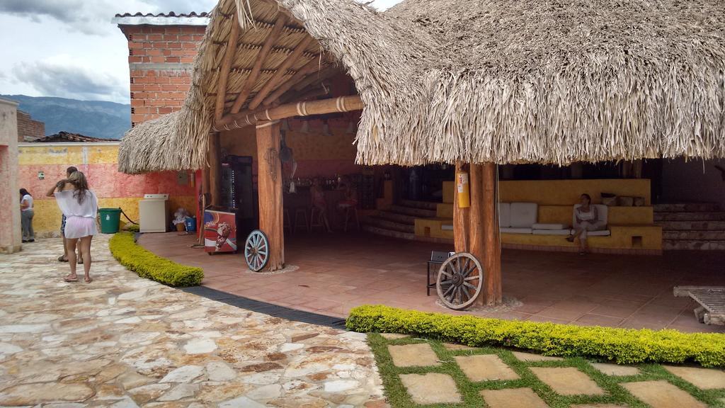 Hotel Santa Barbara Colonial - Santa Fe De Antioquia Ruang foto